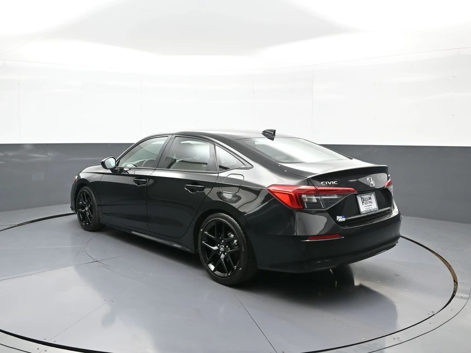 2024 Honda Civic 11th Gen - Image 8 of 31