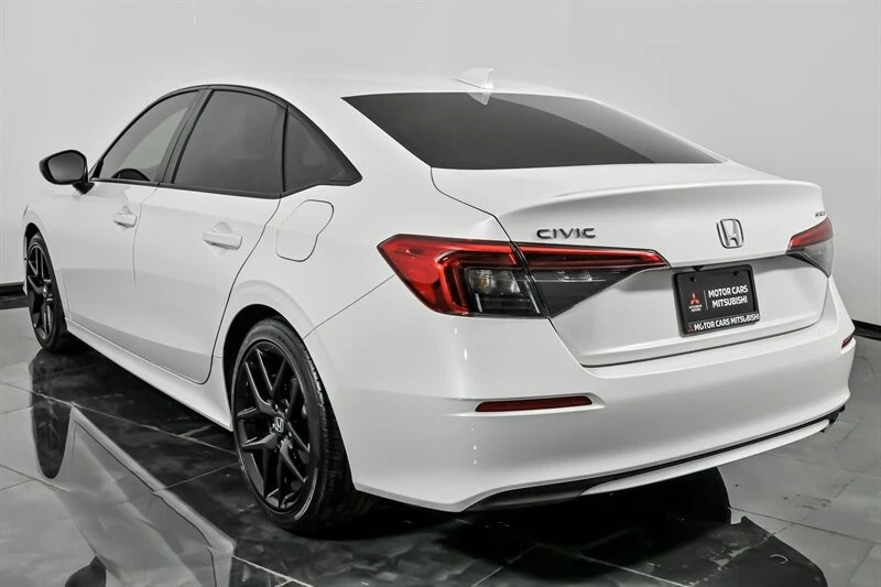2024 Honda Civic 11th Gen - Image 9 of 12