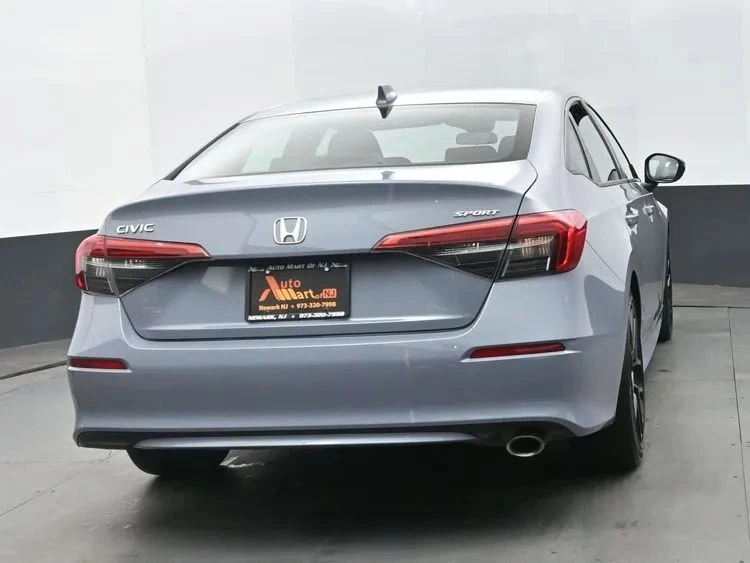 2024 Honda Civic 11th Gen - Image 8 of 12