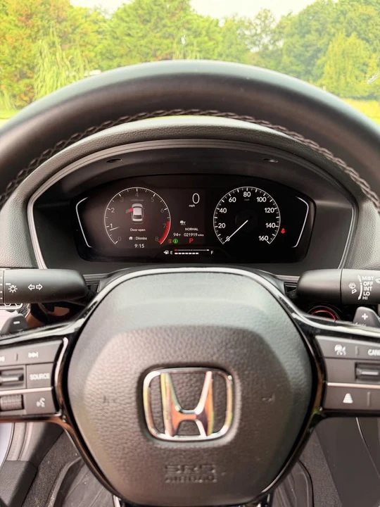 2024 Honda Civic 11th Gen - Image 6 of 11