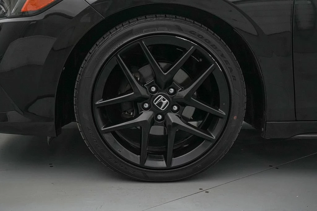2024 Honda Civic 11th Gen - Image 11 of 24