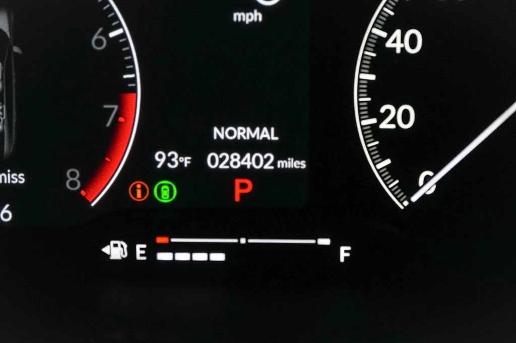 2024 Honda Civic 11th Gen - Image 18 of 24