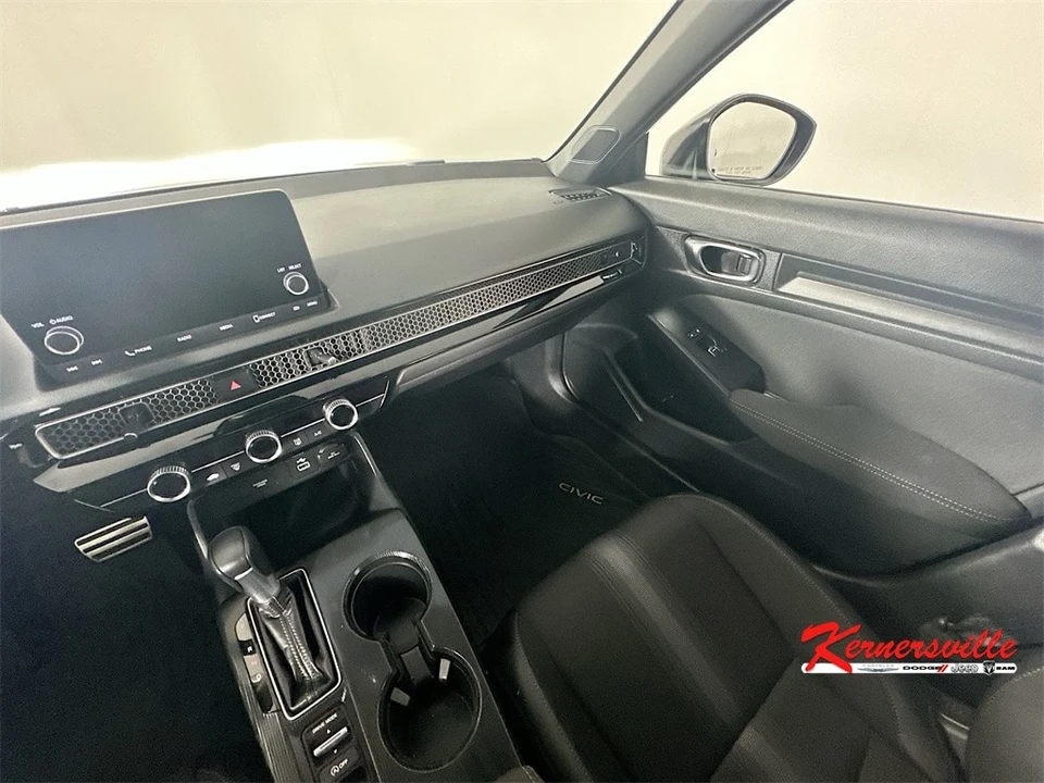2024 Honda Civic 11th Gen - Image 11 of 21