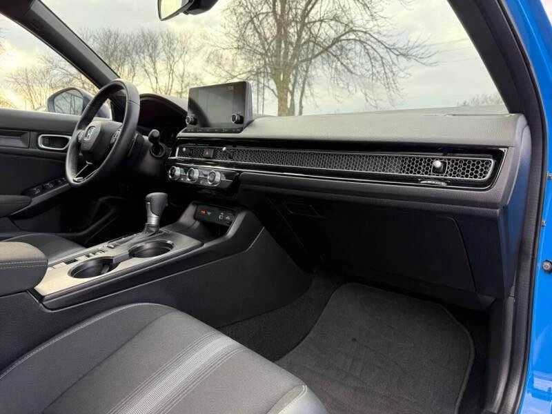 2024 Honda Civic 11th Gen - Image 9 of 20