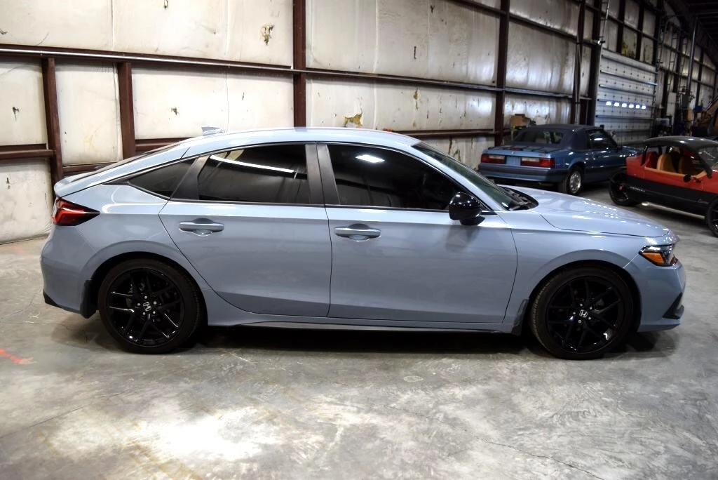 2024 Honda Civic 11th Gen - Image 9 of 21