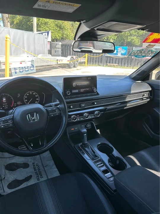 2024 Honda Civic 11th Gen - Image 12 of 17