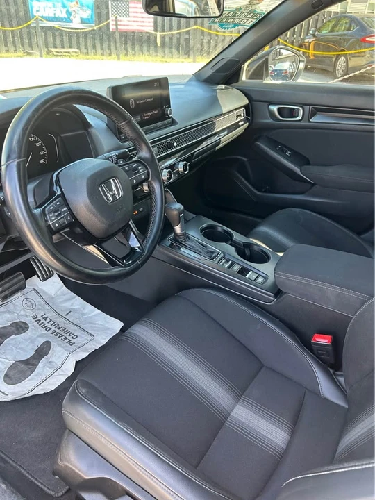 2024 Honda Civic 11th Gen - Image 10 of 17