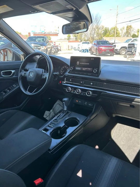 2024 Honda Civic 11th Gen - Image 15 of 17