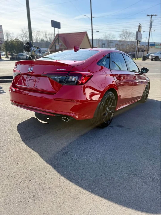 2024 Honda Civic 11th Gen - Image 10 of 12