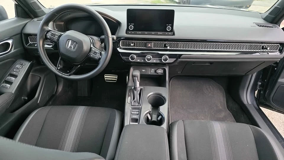 2024 Honda Civic 11th Gen - Image 8 of 11