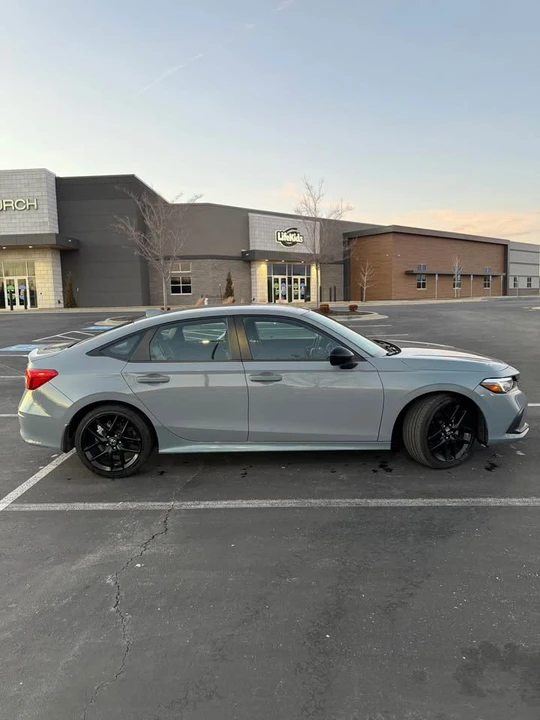 2024 Honda Civic 11th Gen - Image 12 of 17