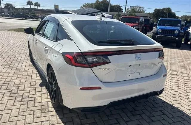 2024 Honda Civic 11th Gen - Image 4 of 17