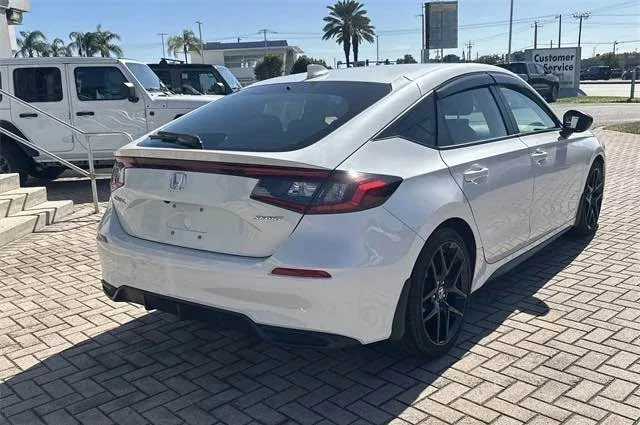 2024 Honda Civic 11th Gen - Image 2 of 17