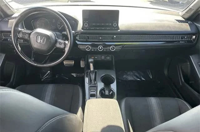 2024 Honda Civic 11th Gen - Image 8 of 17