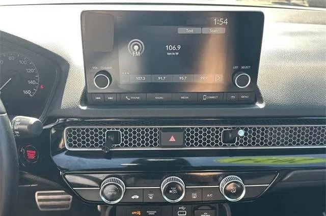 2024 Honda Civic 11th Gen - Image 13 of 17