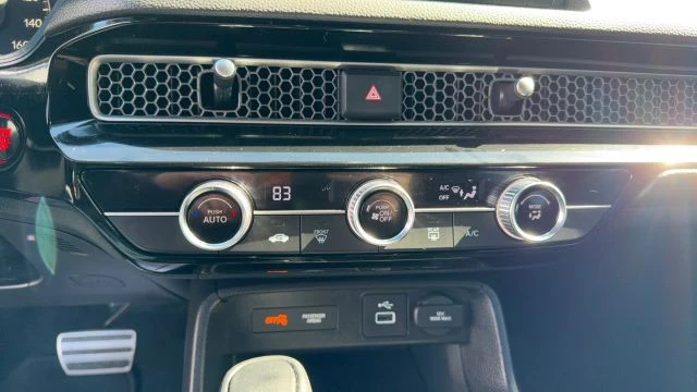 2024 Honda Civic 11th Gen - Image 15 of 26