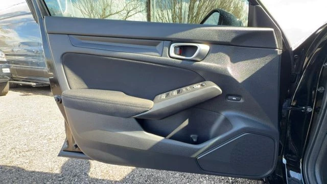 2024 Honda Civic 11th Gen - Image 18 of 26
