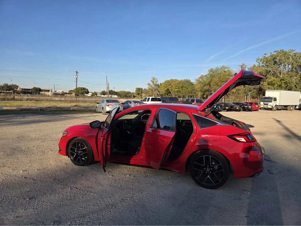2024 Honda Civic 11th Gen - Image 2 of 16