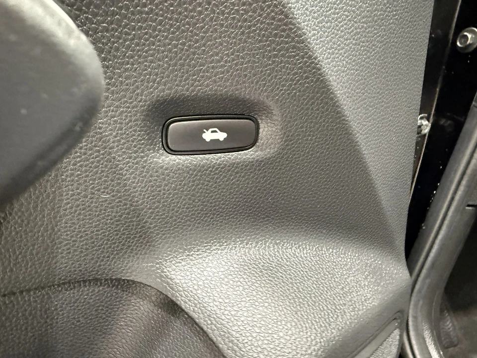 2024 Honda Civic 11th Gen - Image 25 of 31