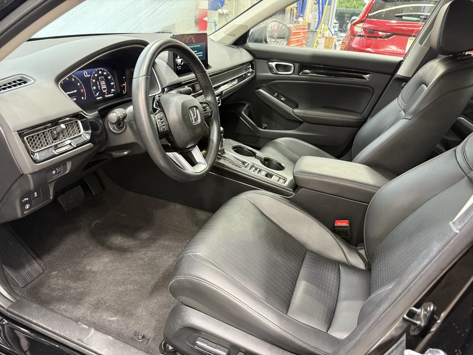 2024 Honda Civic 11th Gen - Image 22 of 31