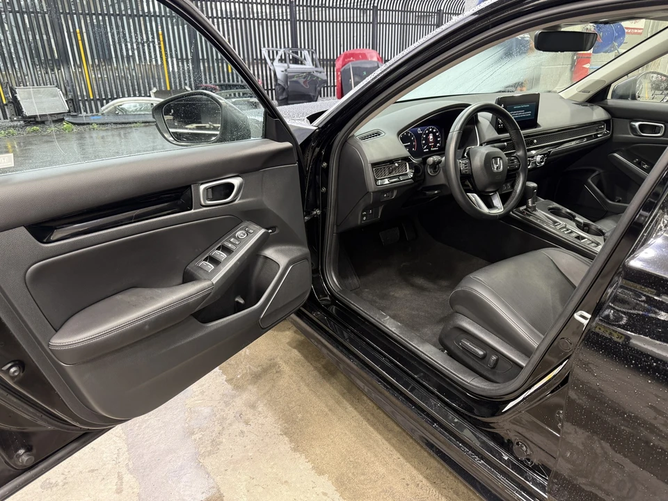 2024 Honda Civic 11th Gen - Image 21 of 31