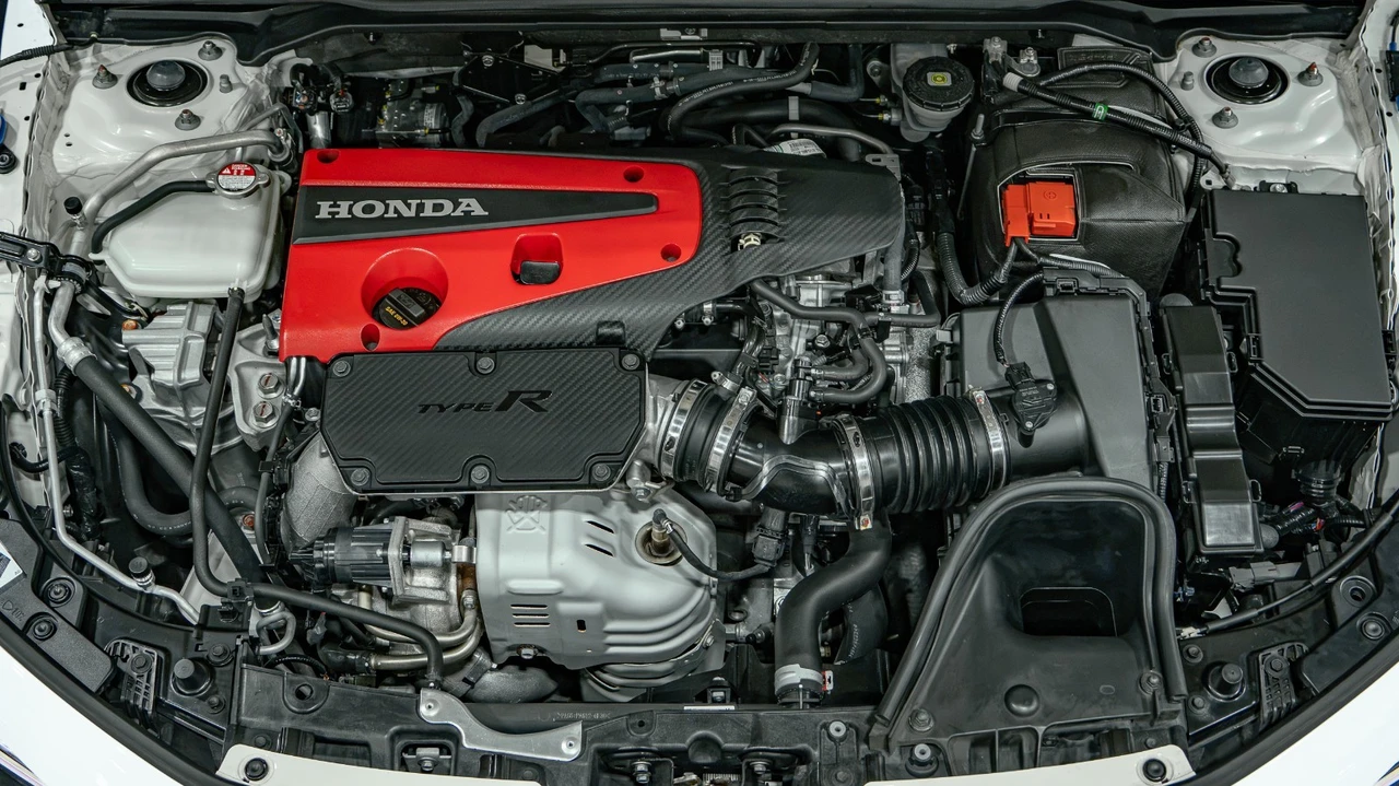 2024 Honda FL5 Civic Type R - Image 24 of 31