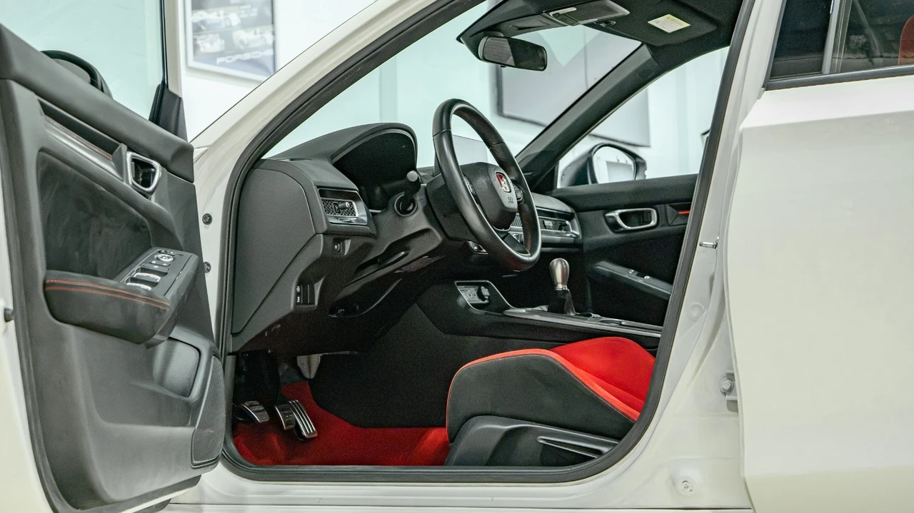 2024 Honda FL5 Civic Type R - Image 27 of 31