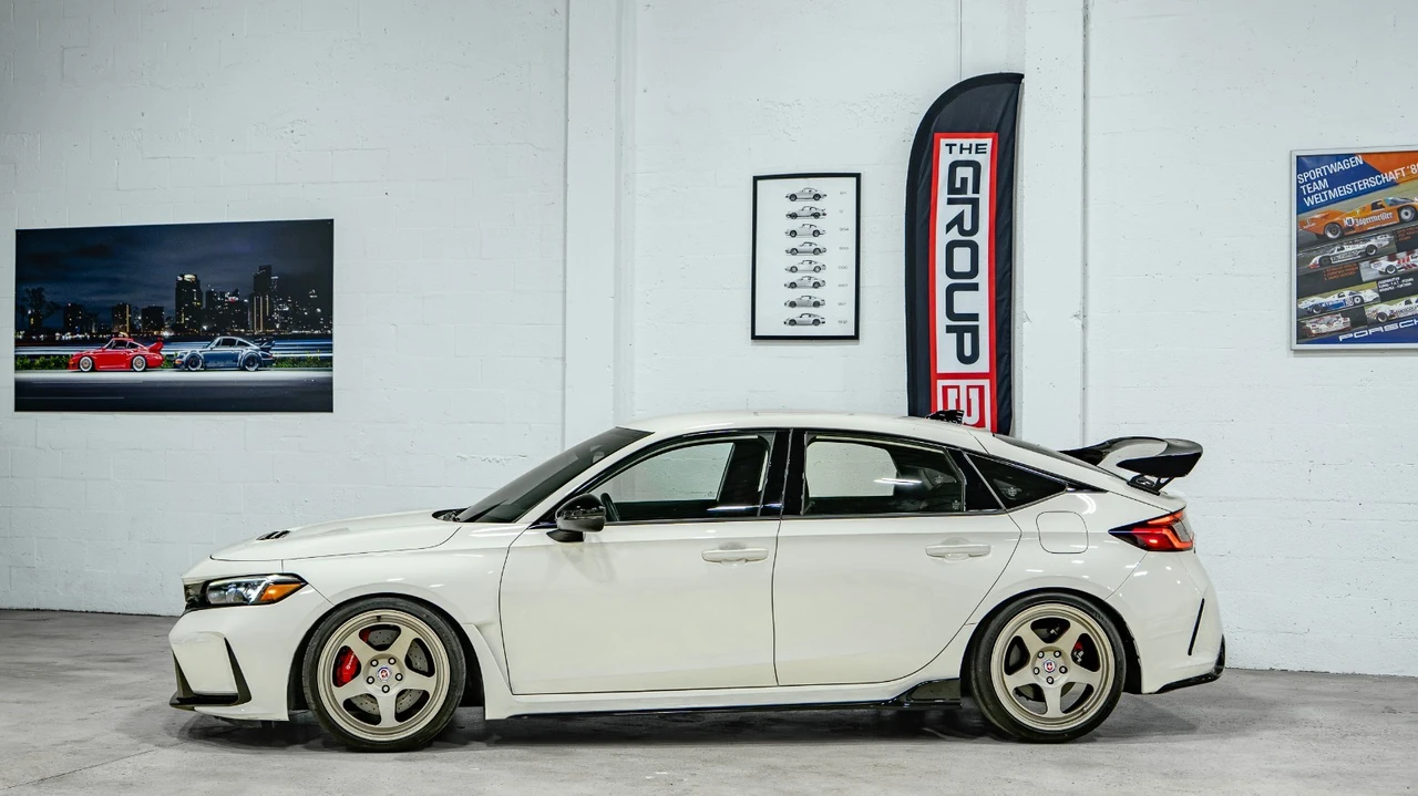2024 Honda FL5 Civic Type R - Image 3 of 31