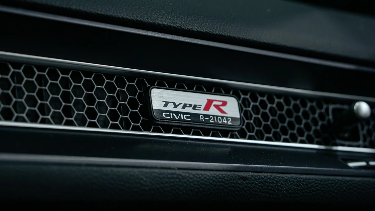 2024 Honda FL5 Civic Type R - Image 31 of 31