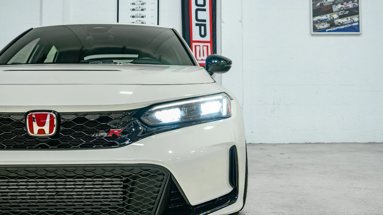 2024 Honda FL5 Civic Type R - Image 21 of 31