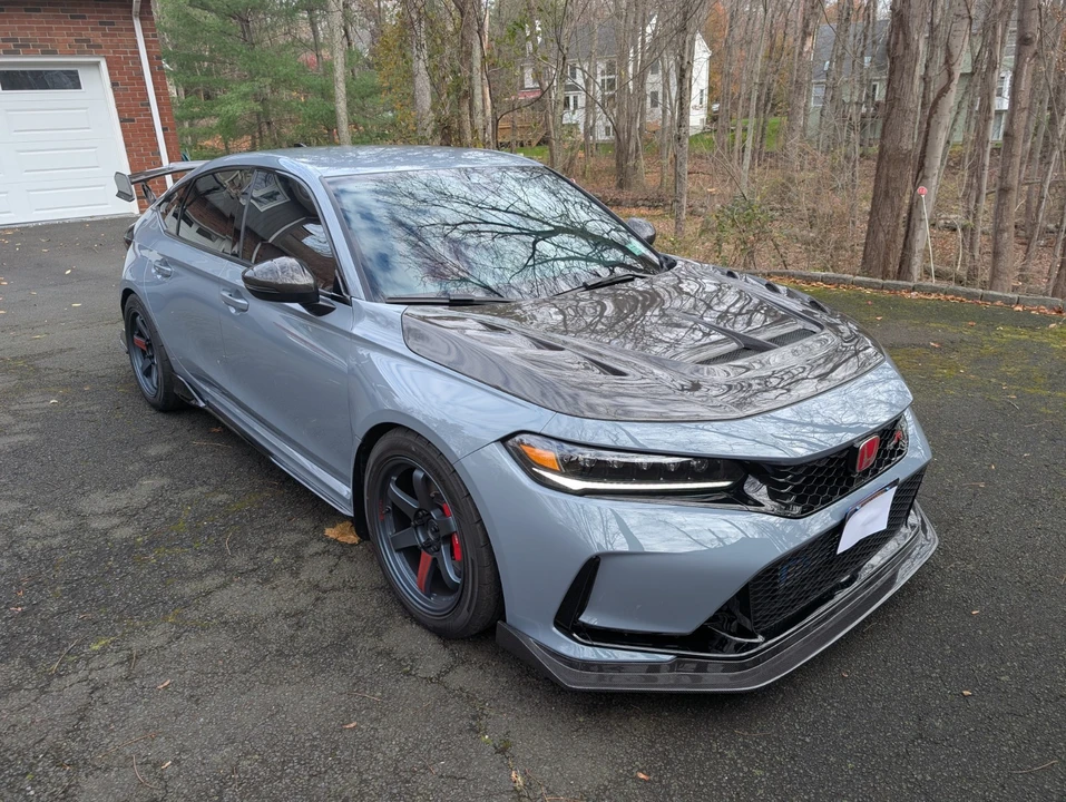 2024 Honda FL5 Civic Type R - Image 2 of 15