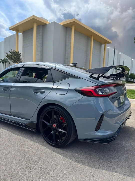 2024 Honda FL5 Civic Type R - Image 4 of 31