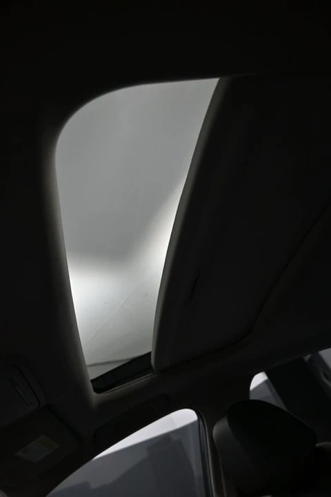 2024 Honda Civic 11th Gen - Image 18 of 31