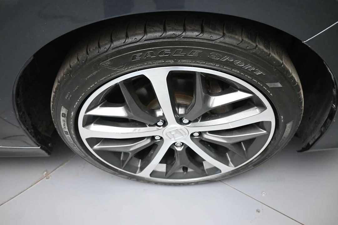 2024 Honda Civic 11th Gen - Image 13 of 31