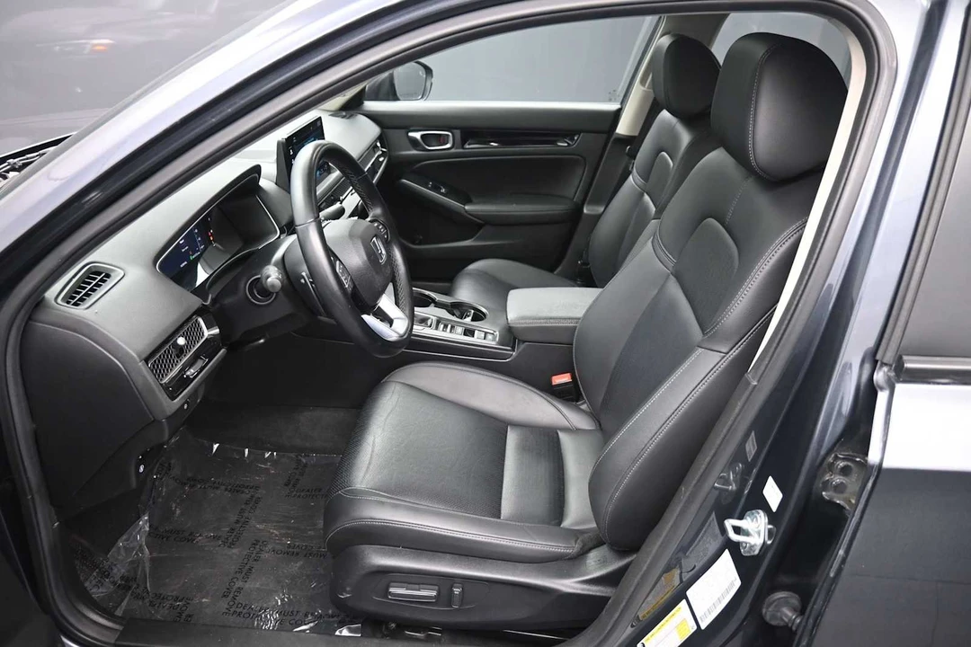 2024 Honda Civic 11th Gen - Image 19 of 31