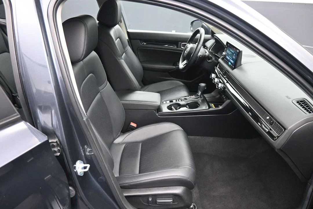 2024 Honda Civic 11th Gen - Image 24 of 31
