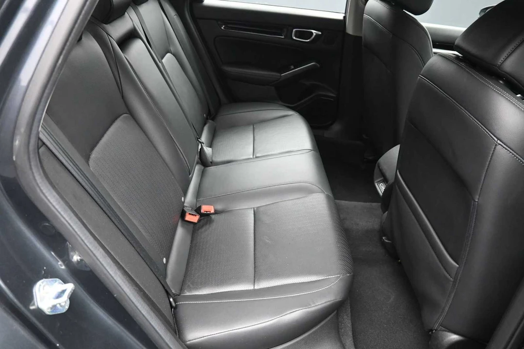 2024 Honda Civic 11th Gen - Image 23 of 31