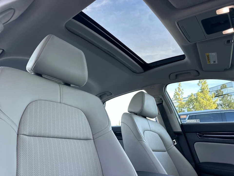 2024 Honda Civic 11th Gen - Image 16 of 21