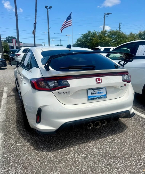 2024 Honda FL5 Civic Type R - Image 2 of 5