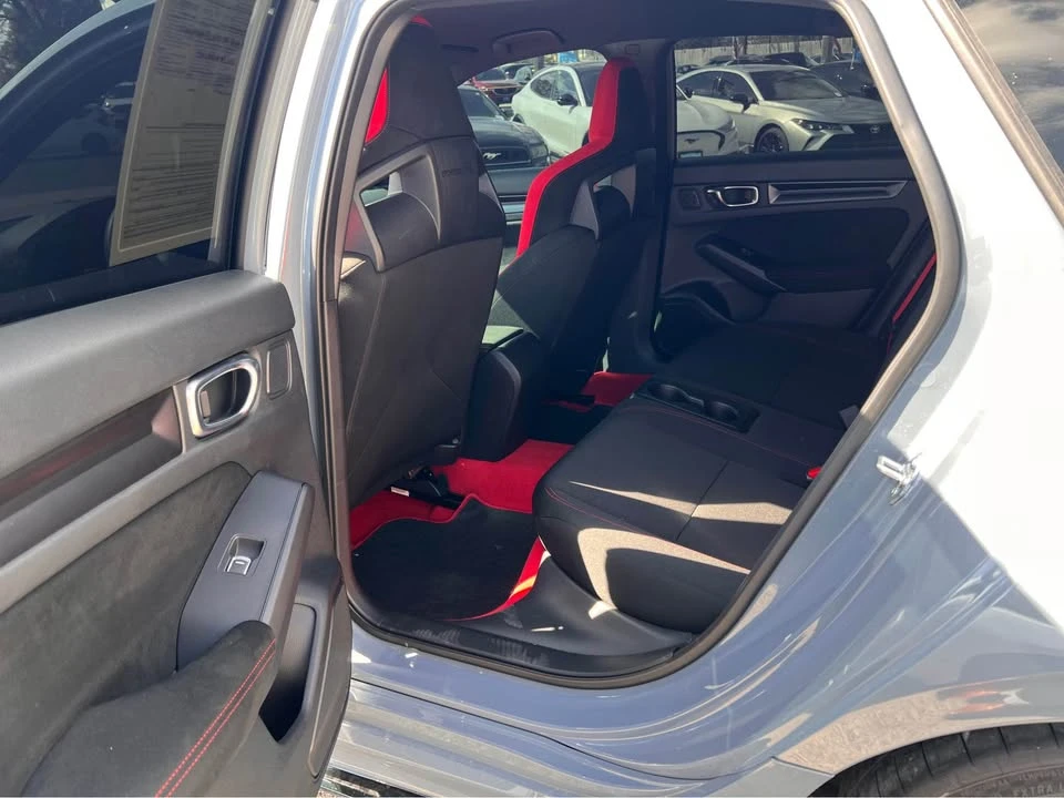 2024 Honda FL5 Civic Type R - Image 9 of 13