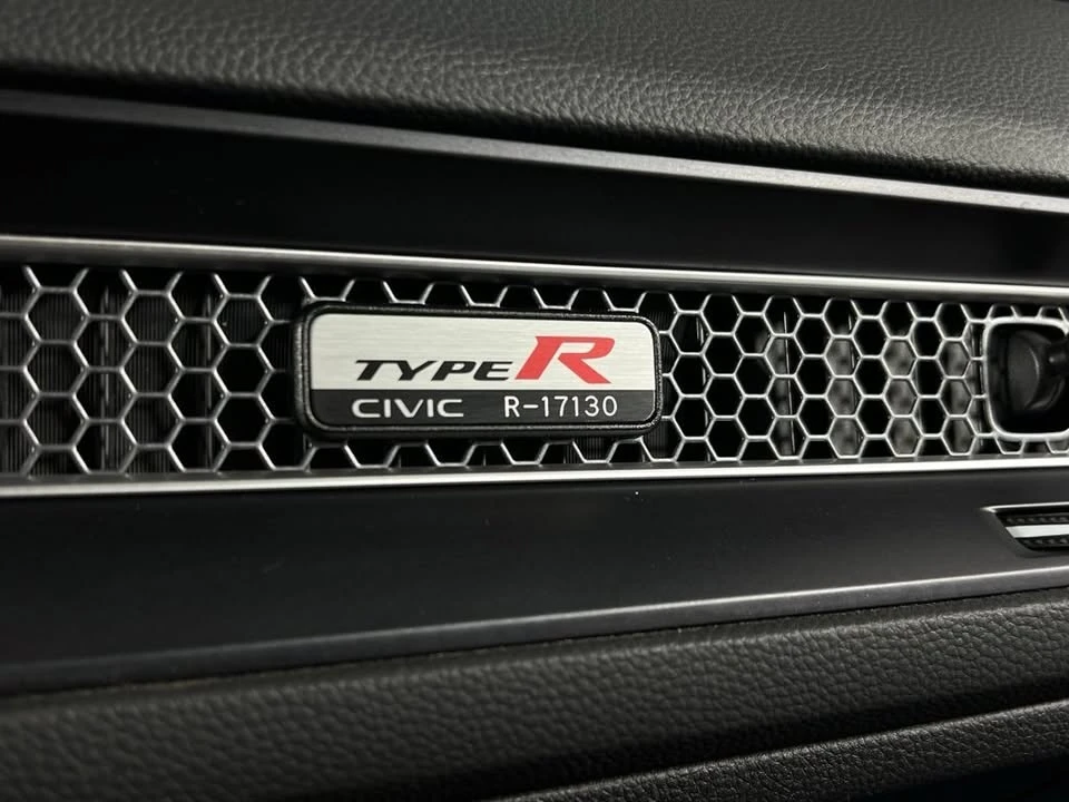 2024 Honda FL5 Civic Type R - Image 17 of 20