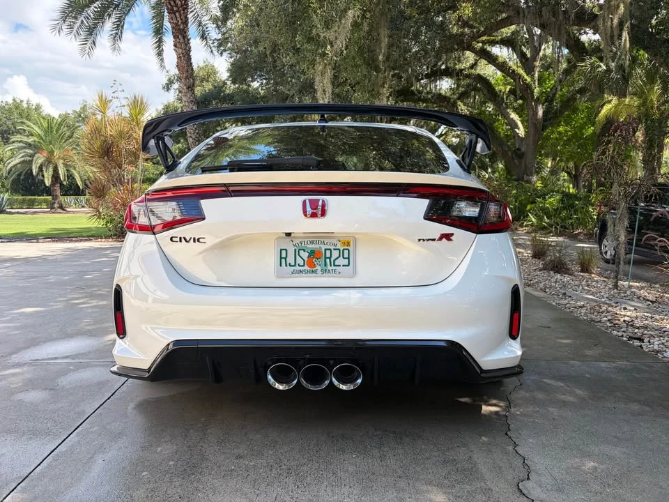 2024 Honda FL5 Civic Type R - Image 9 of 13