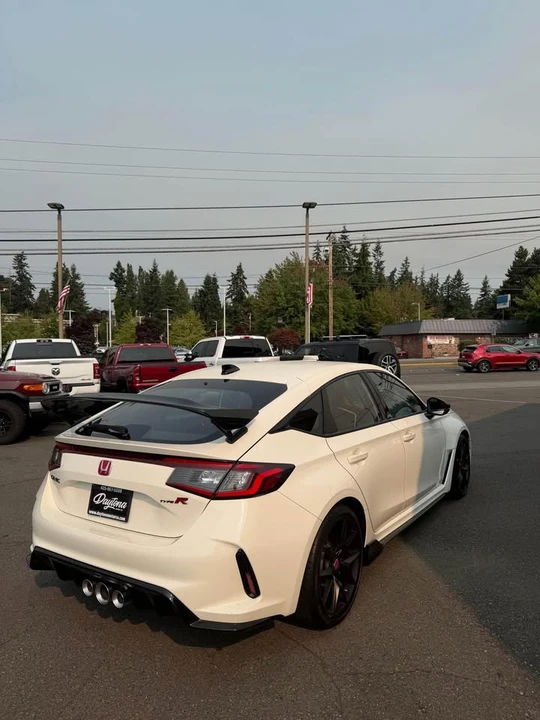 2024 Honda FL5 Civic Type R - Image 7 of 20