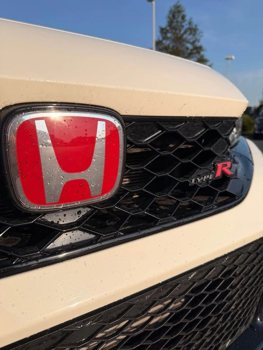 2024 Honda FL5 Civic Type R - Image 5 of 16