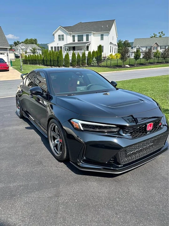 2024 Honda FL5 Civic Type R - Image 1 of 14