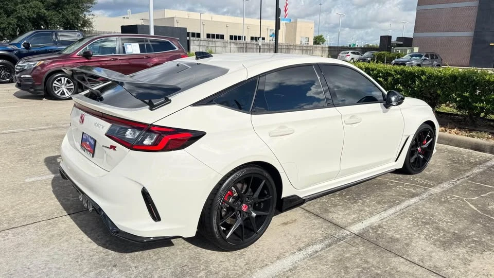 2024 Honda FL5 Civic Type R - Image 3 of 9