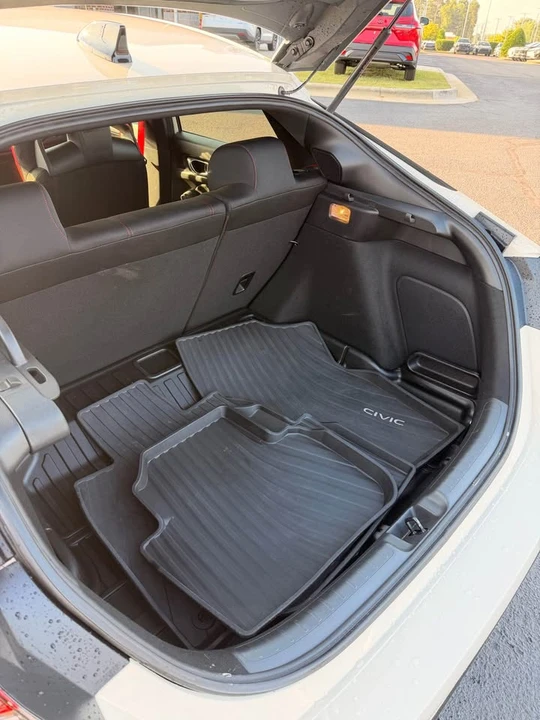 2024 Honda FL5 Civic Type R - Image 10 of 16