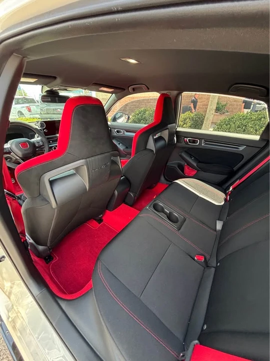 2024 Honda FL5 Civic Type R - Image 11 of 15
