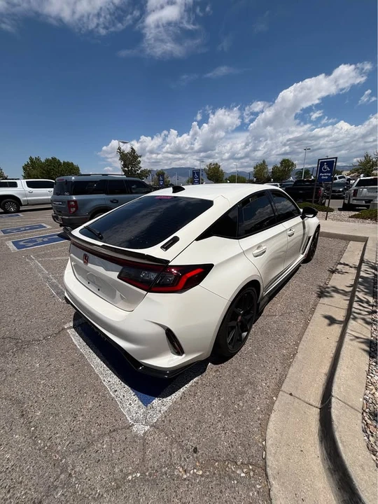 2024 Honda FL5 Civic Type R - Image 5 of 15