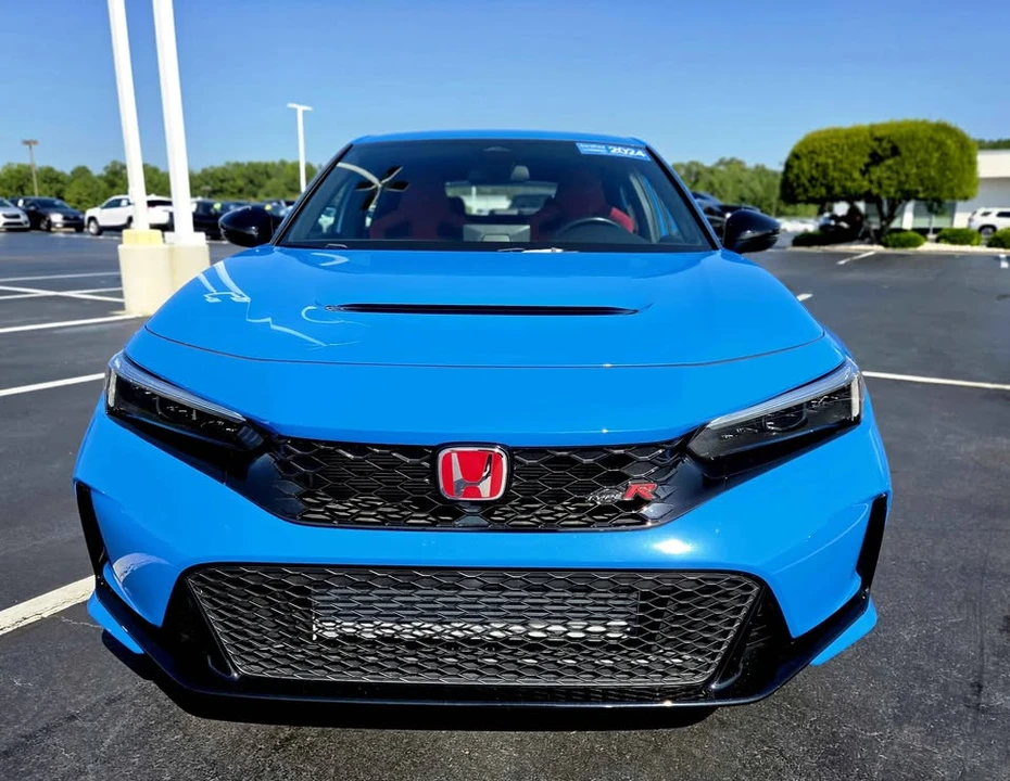 2024 Honda FL5 Civic Type R - Image 2 of 14